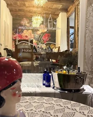 Hotel-restaurant Kostbar فندق إنجين