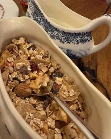 Hotel-restaurant Kostbar Hotel *