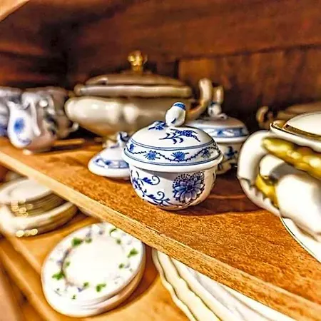 Hotel-restaurant Kostbar فندق إنجين
