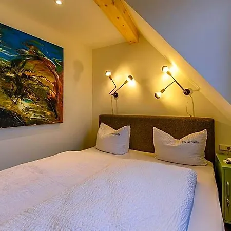 Hotel-restaurant Kostbar * إنجين