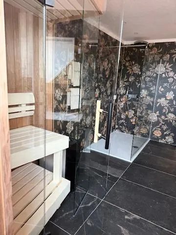 Hotel-restaurant Kostbar Hotell *